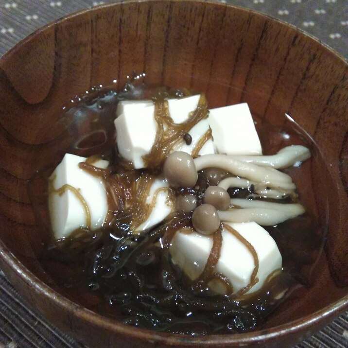 もずくと豆腐のお吸い物 レシピ 作り方 By Shimao0 楽天レシピ もずくと豆腐のお吸い物 レシピ 作り方 By Shimao0 楽天レシピ
